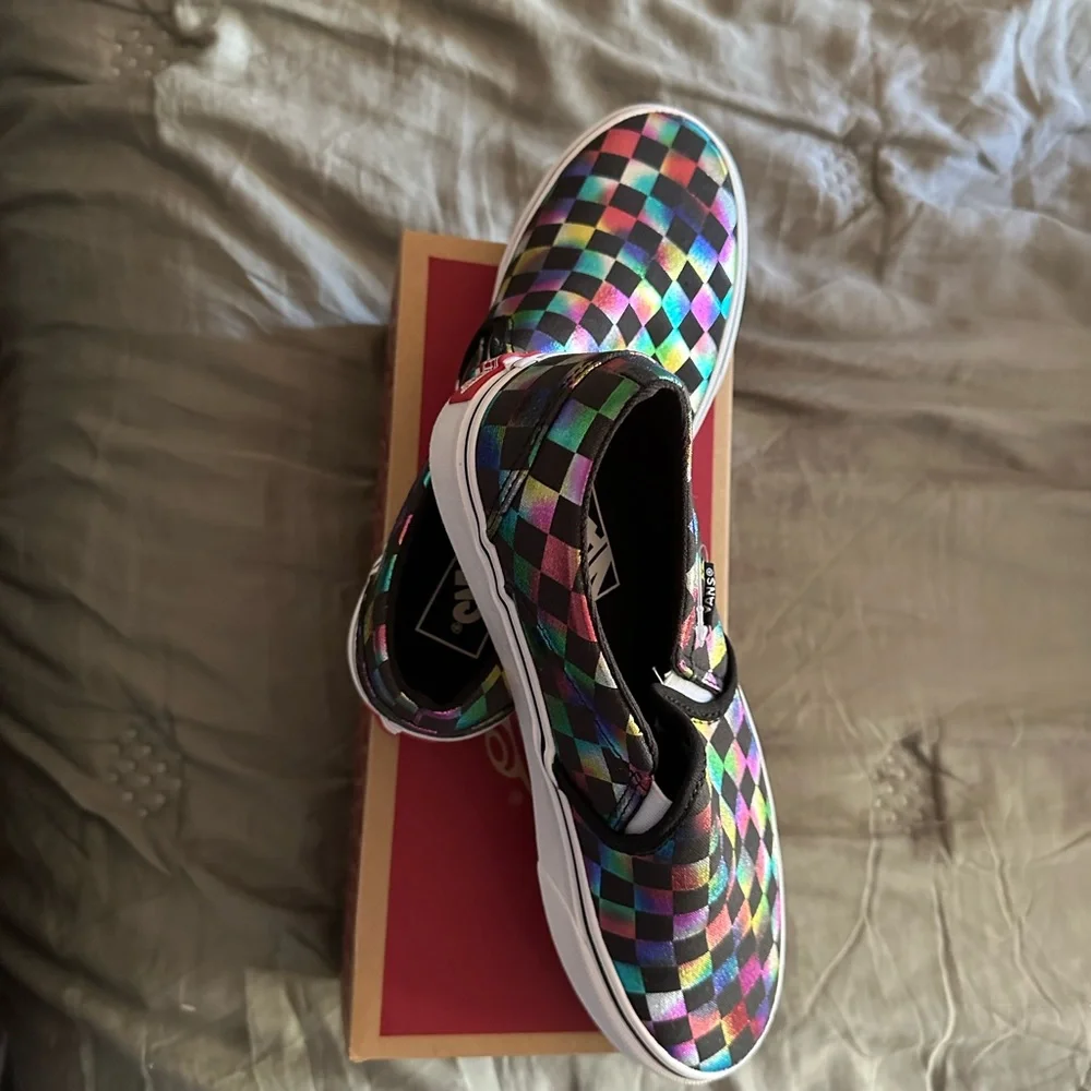Vans - Picture 3 of 4